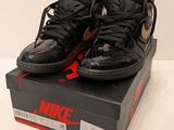 nike air jordan 1 mid black / metallic gold size 11 5