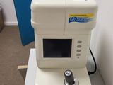 a machine that is sitting on a table in a room