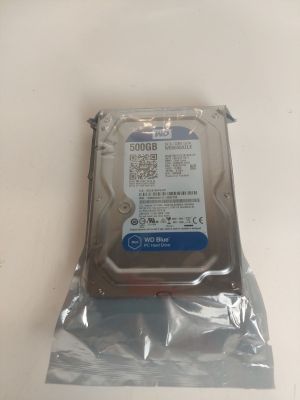 une photo d'un disque dur dans un sac en plastique