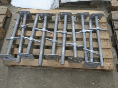 10 pieds à vis neufs diamètre 38, Lo 60, Mise à prix 120 - Photo 1