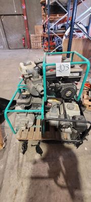 un chariot contenant de nombreux outils
