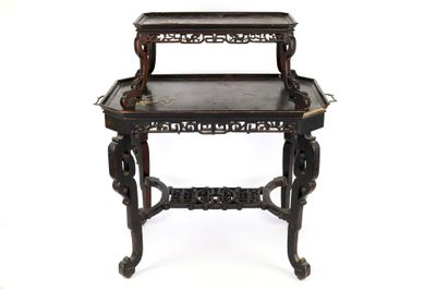 CHINE, XXe Table à thé à deux plateaux superposés en bois na… - Photo 1