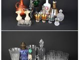 de nombreux vases et verres en verre de toutes sortes sur la table