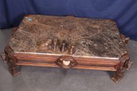 Table basse de style néo-Renaissance, en bois sculpté à déco… (photo 2)