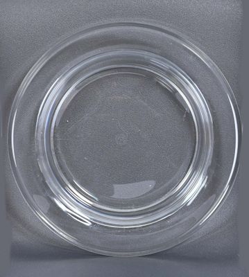 BACCARAT Grande coupe en cristal (petites usures).
