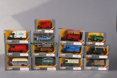 CORGI CLASSICS. Dans un carton, ensemble de 13 véhicules min…