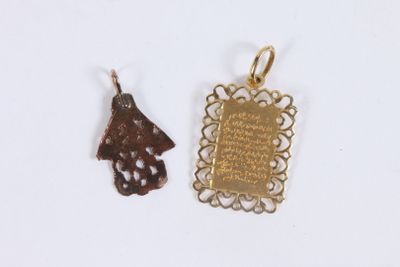 Deux pendentifs en or comprenant un pendentif en or jaune 75… - Photo 1