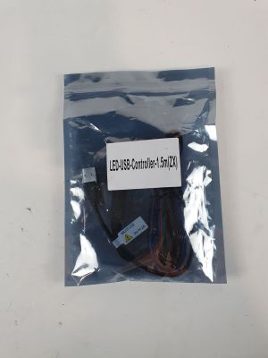 un sac contenant des fils électriques emballés dans un sac en plastique