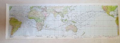une image représentant une carte du monde accrochée au mur