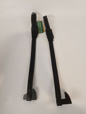 un gros plan sur deux câbles raccordés à une carte mère