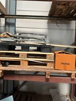 Ensemble du matériel se trouvant sur les rack au rez de chau… (photo 5)