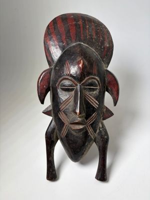 AFRIQUE CÔTE D'IVOIRE. Un masque en bois sculpté SENOUFO KAP…
