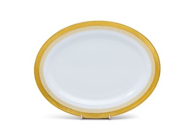 HAVILAND À LIMOGES Plat ovale en porcelaine blanche, modèle …