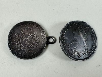 Deux monnaies en argent Louis XVI, 1776-1783 L (Bayonne).