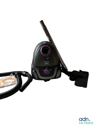 une image représentant un aspirateur muni d'un cordon d'alimentation