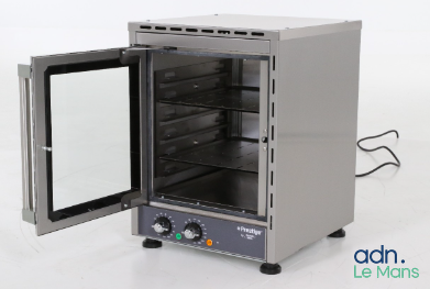 an image of a toaster oven with the door open