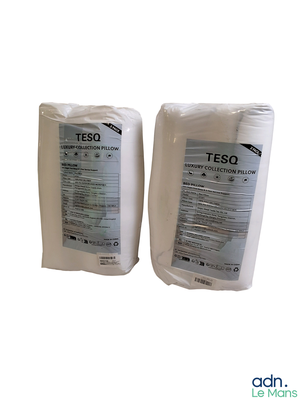 deux sacs Tesco sur fond blanc