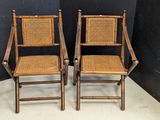 paire de chaises pliantes anciennes en bambou