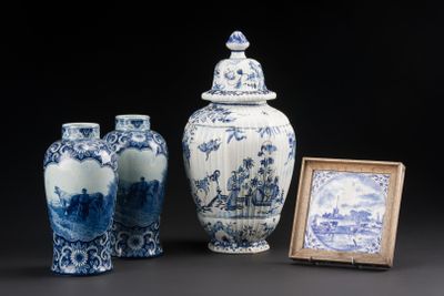 Lot en faïence composé de : - Vase couvert de forme balustre… - Photo 1