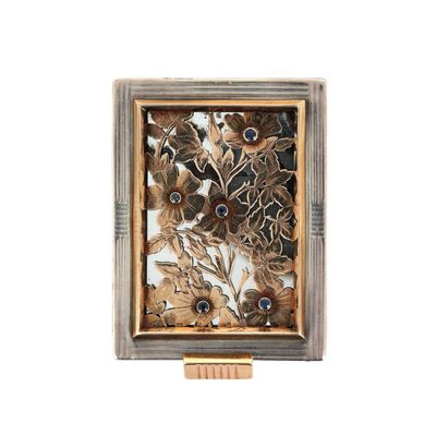 a picture of a picture of flowers in a wooden frame