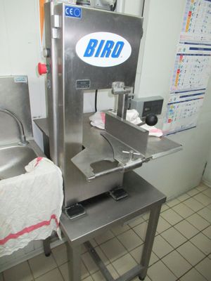 a machine that is sitting on a table in a kitchen