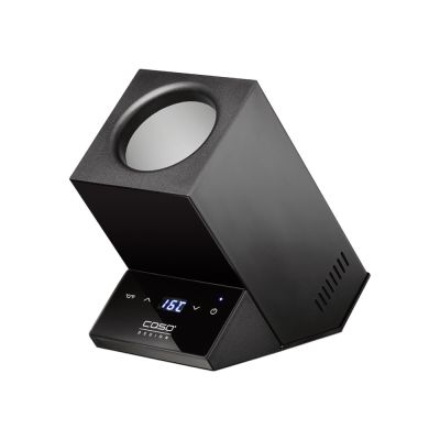 un gros plan d'une enceinte sur laquelle figure une horloge