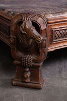 Table basse de style néo-Renaissance, en bois sculpté à déco… (photo 4)