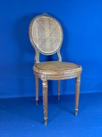 Chaise en bois naturel mouluré et sculpté assise et dossier … (photo 3)