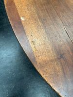 Table ronde à volets, traces d'usure, accidents, piqûres, D … (photo 6)
