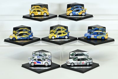 RENAULT COLLECTION, 7 voitures, au 1/43ème, état neuf en boite plastiq