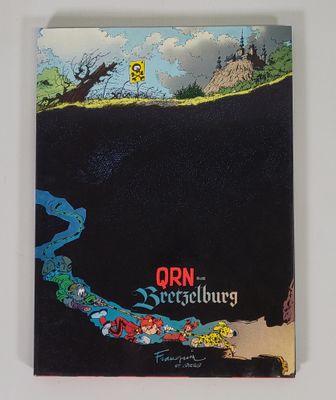 une image représentant un livre sur lequel figure l'illustration d'un homme sur une colline