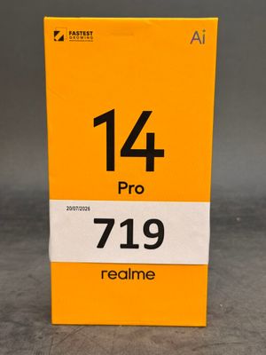un gros plan sur une boîte jaune sur laquelle figure un numéro