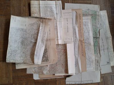CARTES GEOGRAPHIQUES - Lot d' environ 12 cartes MILITAIRES :…