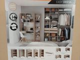 la boîte est ouverte pour montrer le contenu d'une chambre à coucher