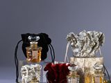 a lot of small bags that are sitting on a table