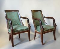 Paire de fauteuils en acajou et placage d'acajou, les suppor… (photo 5)