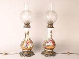 two lamps that are sitting on a table