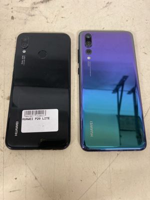 l'arrière et le côté d'un téléphone noir et violet