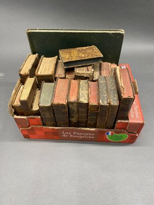 Ensemble d'ouvrages dépareillés anciens dont atlas des dépar…
