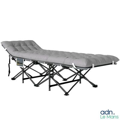 une image représentant un lit posé sur une table