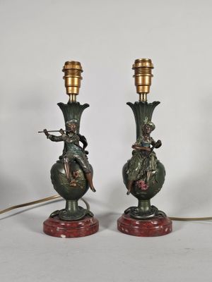 Emile FUCHS (1866-1929) (d'après). Paire de lampe en régule à patine p - Photo 1