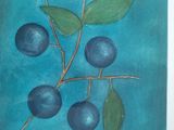 peinture représentant des myrtilles sur une branche avec des feuilles vertes, sur fond bleu