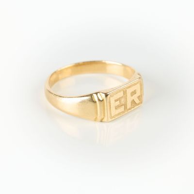 Chevalière en or (750‰), chiffrée "ER". - Photo 1