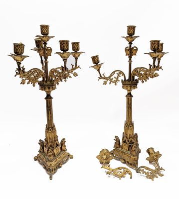 paire de candélabres anciens en laiton avec oiseaux et fleurs