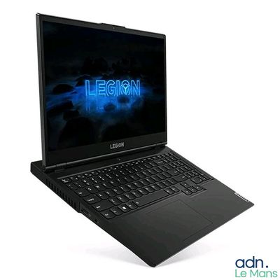 une image d'un ordinateur portable avec le mot « legion » affiché à l'écran