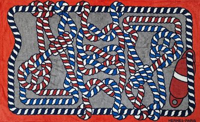 une peinture représentant un tapis rouge, blanc et bleu sur lequel est représenté un serpent