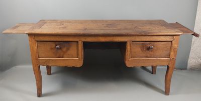 Bureau chêne, rustique, ouvrant à deux tiroirs, début XIXème…