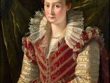 Portrait d'une femme en robe rouge