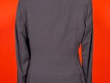 the back view of a grey blazer jacket on a mannequin mannequin mannequin mann