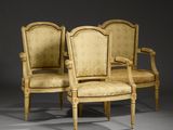 paire de fauteuils de style louis xvi